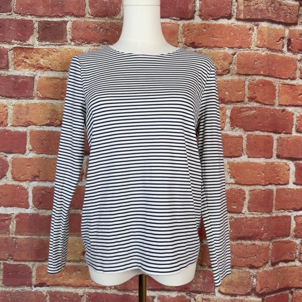 Croft & Barrow Womens Size Petite Medium PM White Blue Striped Long Sleeve Shirt